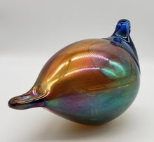 Load image into Gallery viewer, Art Lasi -Fantasia Metallic Iridescent Colour Bird-Hand Made in Finland - Signed
