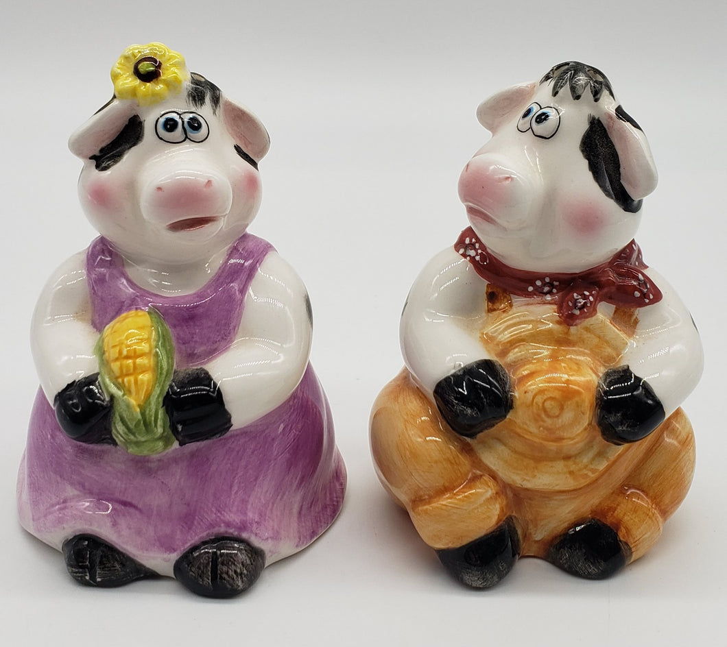 Cow Farmer and Wife Salt and Pepper Shakers