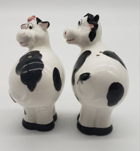 Load image into Gallery viewer, Cow and Bull Salt and Pepper Shakers
