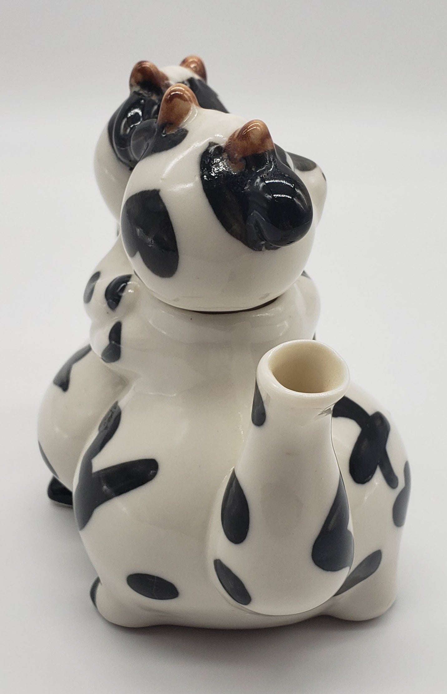 Hugging Cows Creamer