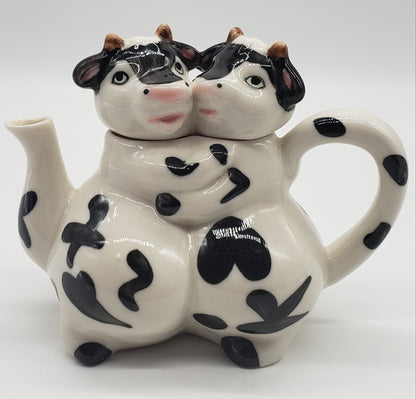 Hugging Cows Creamer