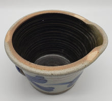 Load image into Gallery viewer, Rowe Pottery Works 8&quot; Batter Bowl Salt Glaze with Blue Design
