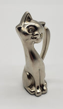 Load image into Gallery viewer, Pewter ring holder small cat
