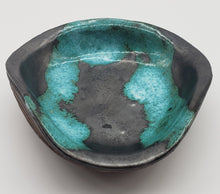 Load image into Gallery viewer, Pottery Trinket dish
