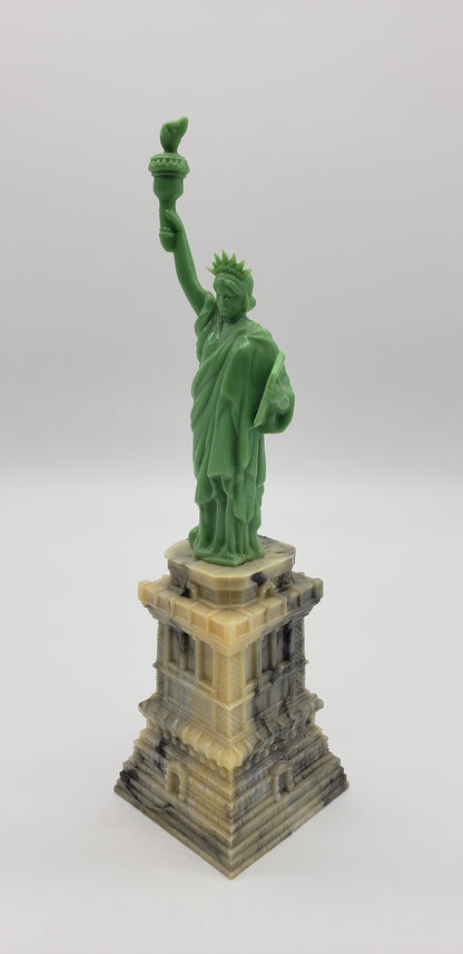 STATUE OF LIBERTY VINTAGE NY SOUVENIR MARBLEIZED ELLIS ISLAND STATUE FELT