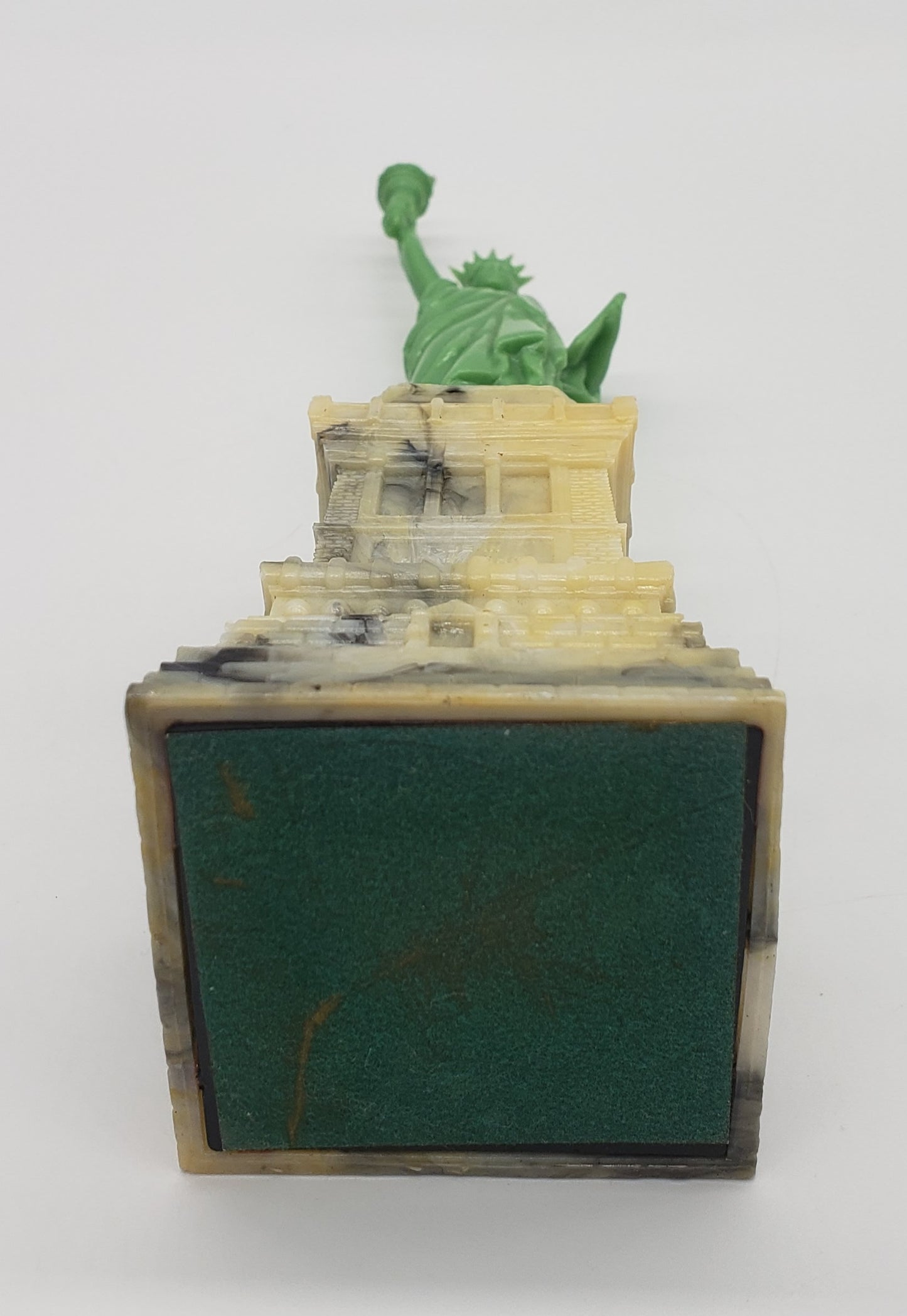 STATUE OF LIBERTY VINTAGE NY SOUVENIR MARBLEIZED ELLIS ISLAND STATUE FELT