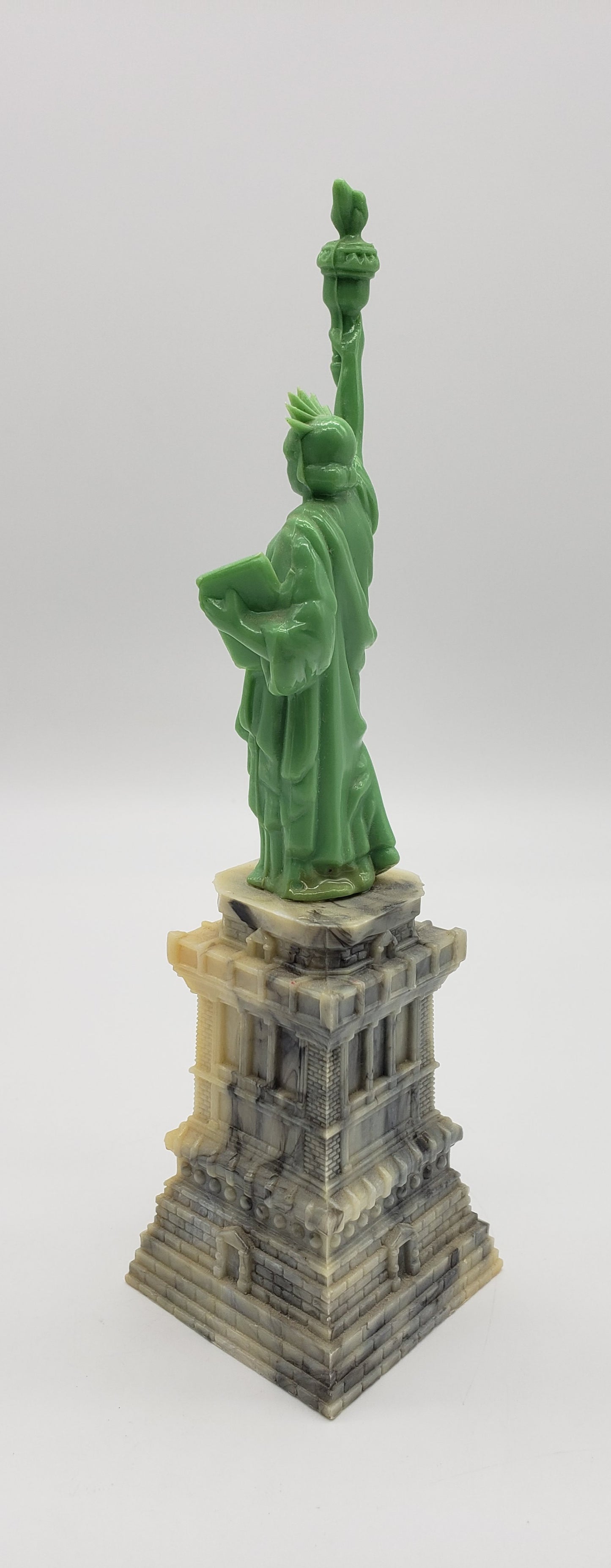 STATUE OF LIBERTY VINTAGE NY SOUVENIR MARBLEIZED ELLIS ISLAND STATUE FELT