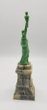 Load image into Gallery viewer, STATUE OF LIBERTY VINTAGE NY SOUVENIR MARBLEIZED ELLIS ISLAND STATUE FELT
