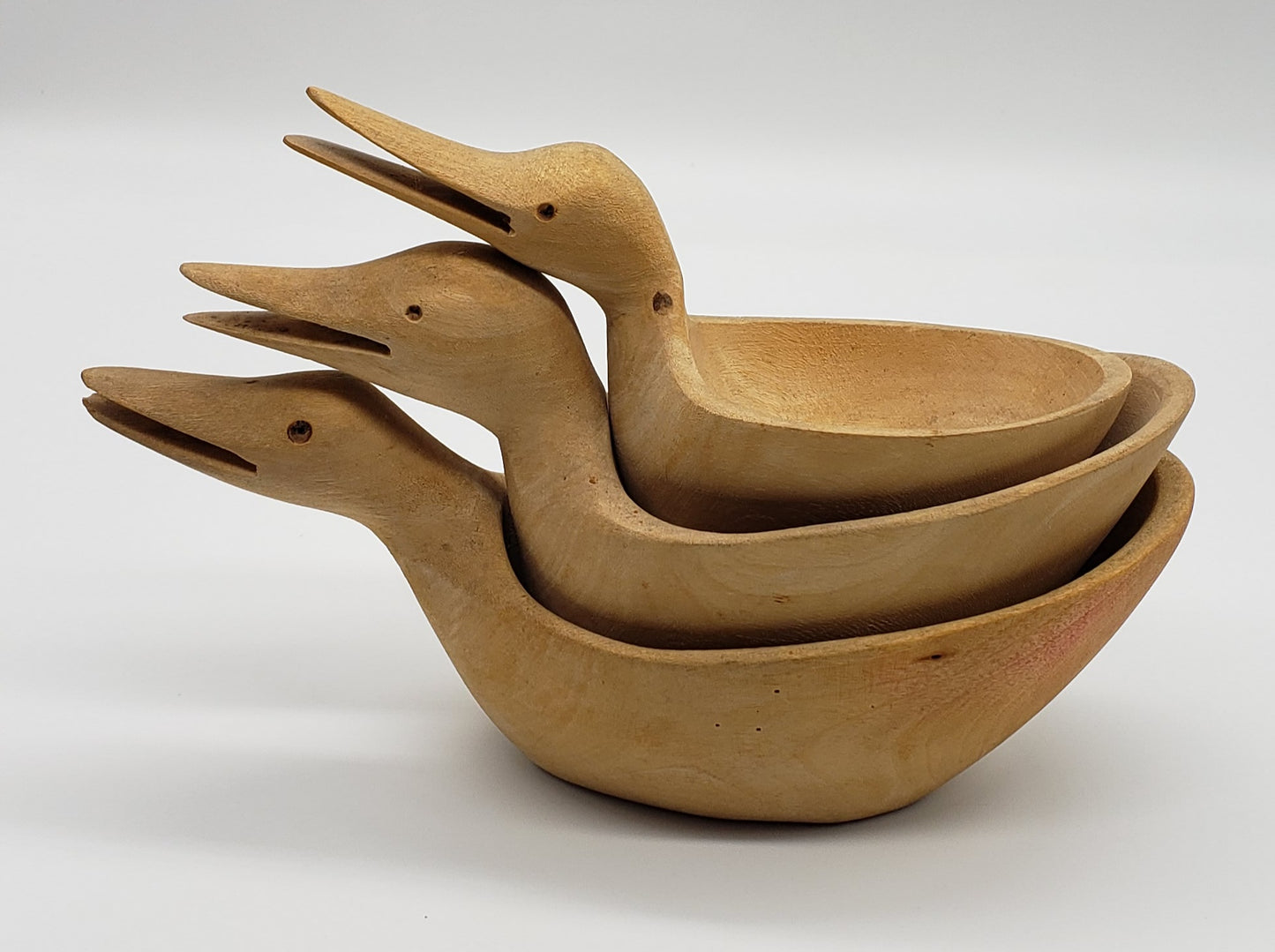 Vintage Duck Bowls Décor