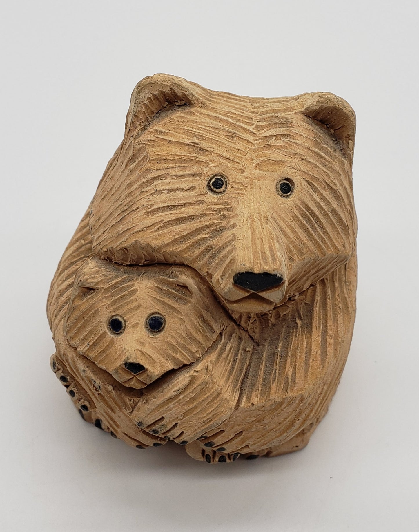 Artesania Rinconada Mama Bear and cub Uruguay Retired AR Figurine