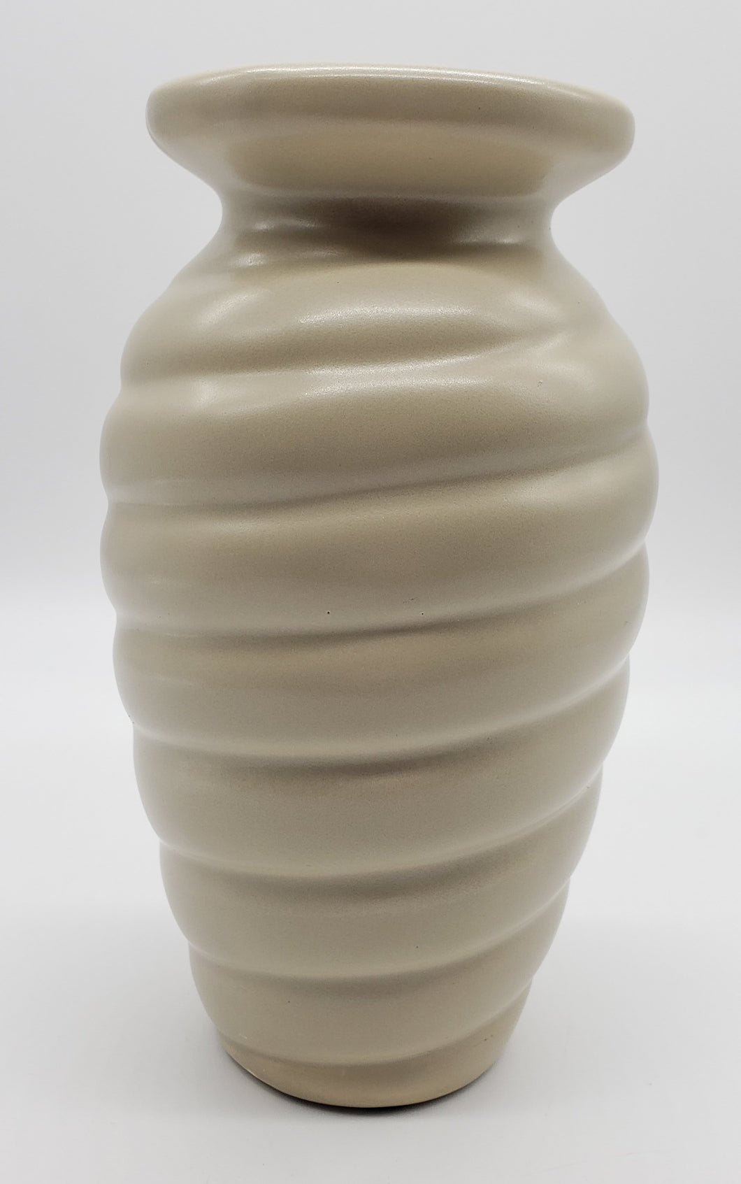 Haeger Pottery Beehive Swirl Vase 1996