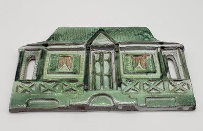 Fairfield Pottery Green House Wall Decor Plaque