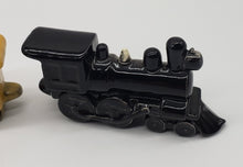 Load image into Gallery viewer, Small Ceramic Train - 4 Cars
