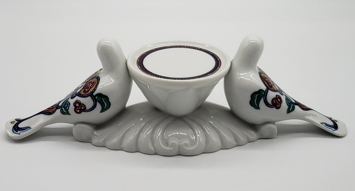 Elizabeth Arden Byzantium Pattern Birds & Bath•Candle Holder