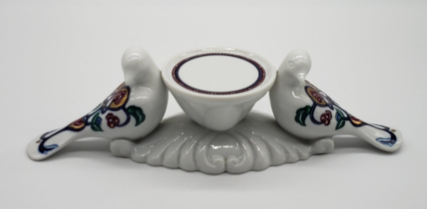 Elizabeth Arden Byzantium Pattern Birds & Bath•Candle Holder