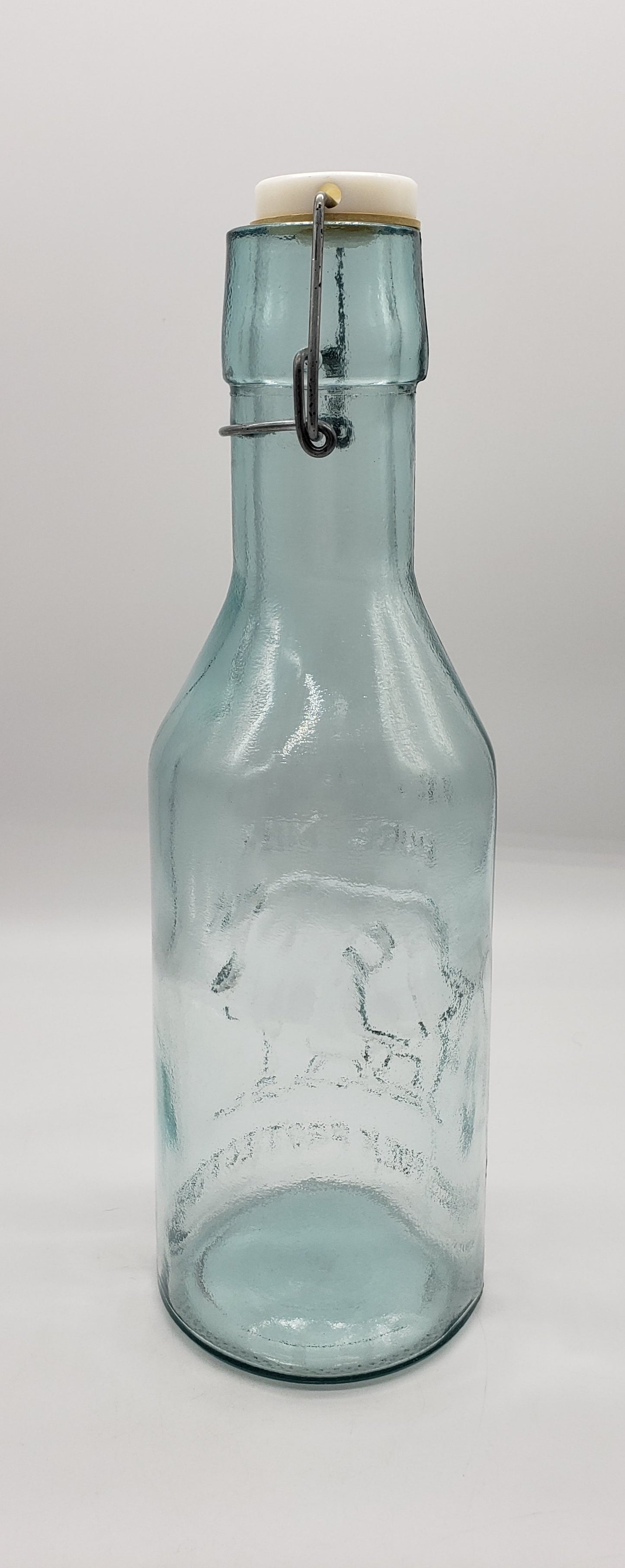 VINTAGE ABSOLUTELY PURE MILK BOTTLE MADE IN ITALY 40oz