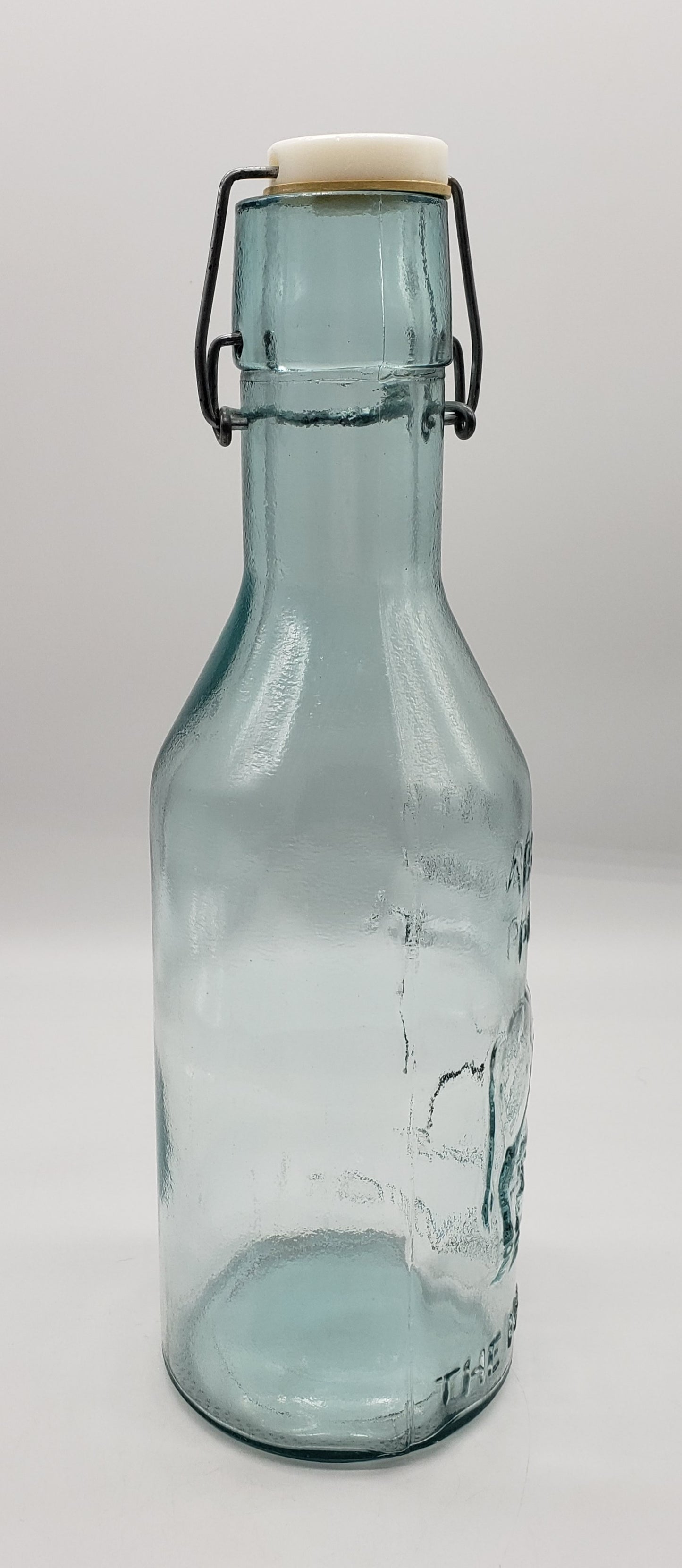 VINTAGE ABSOLUTELY PURE MILK BOTTLE MADE IN ITALY 40oz