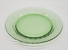 Load image into Gallery viewer, Pyrex Festiva Green Swirl Glass 10 3/4&quot; D Dinner Plates

