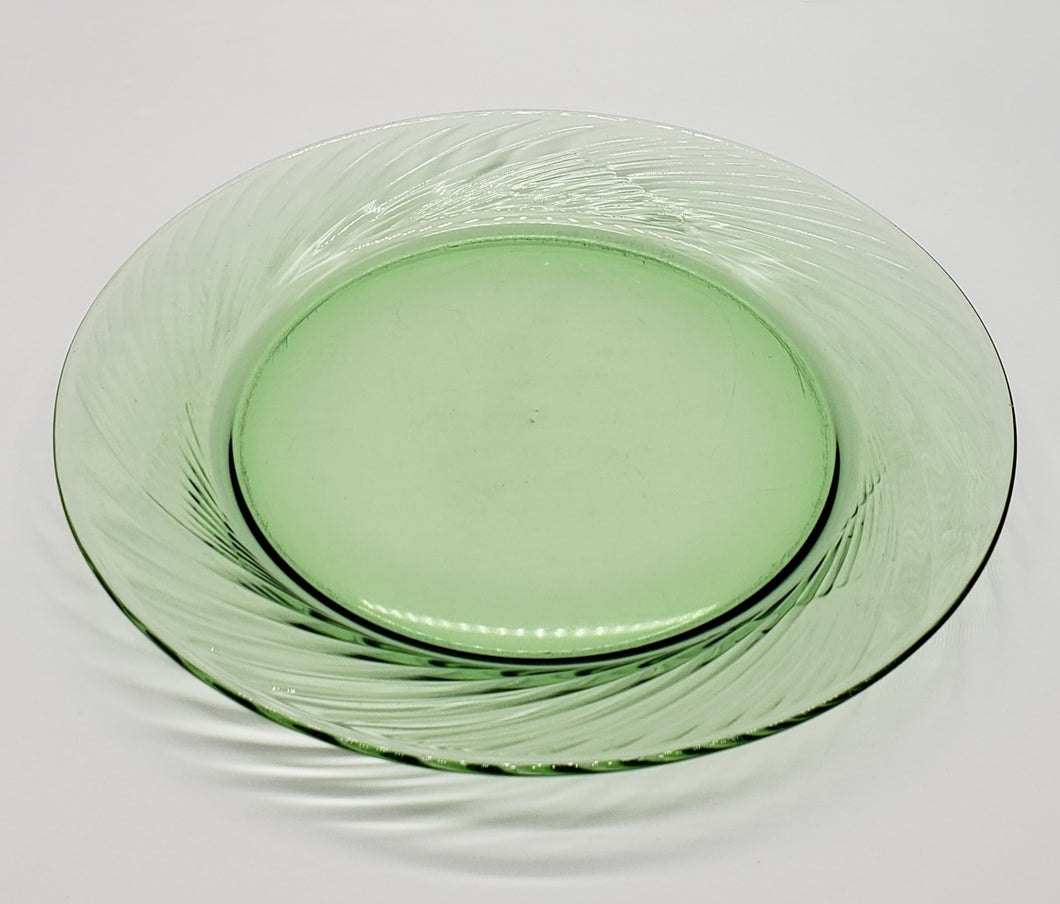 Pyrex Festiva Green Swirl Glass 10 3/4