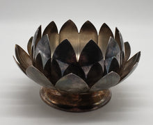 Load image into Gallery viewer, Reed &amp; Barton Water Lily Centerpiece Silver Plated Flower Frog 3002
