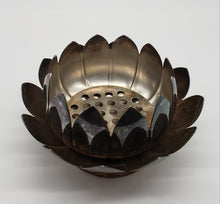 Load image into Gallery viewer, Reed &amp; Barton Water Lily Centerpiece Silver Plated Flower Frog 3002
